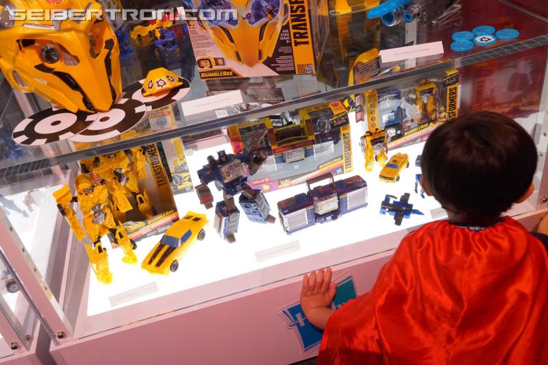 SDCC 2018: Bumblebee Movie Target exclusive products - Transformers Event: DSC06318