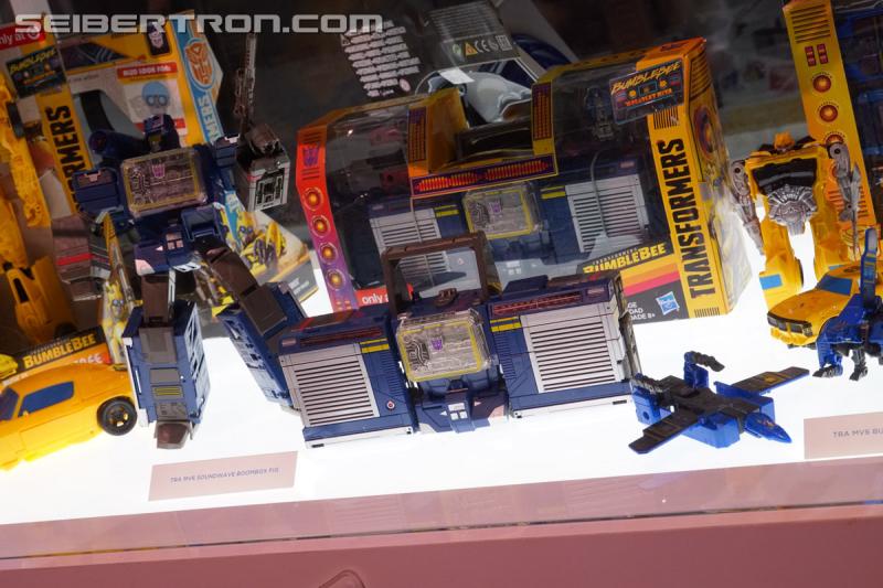 SDCC 2018: Bumblebee Movie Target exclusive products - Transformers Event: DSC06330