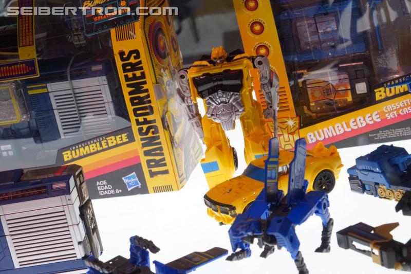 SDCC 2018: Bumblebee Movie Target exclusive products - Transformers Event: DSC06336
