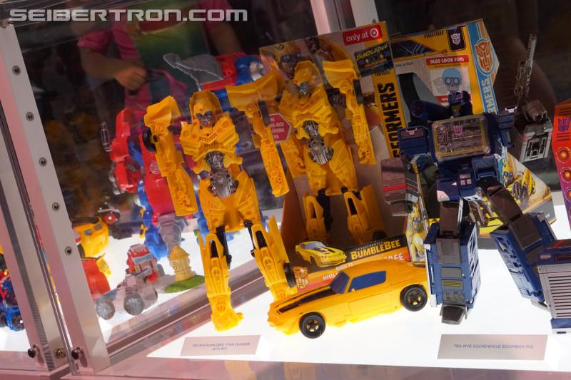 SDCC 2018: Bumblebee Movie Target exclusive products - Transformers Event: DSC06337