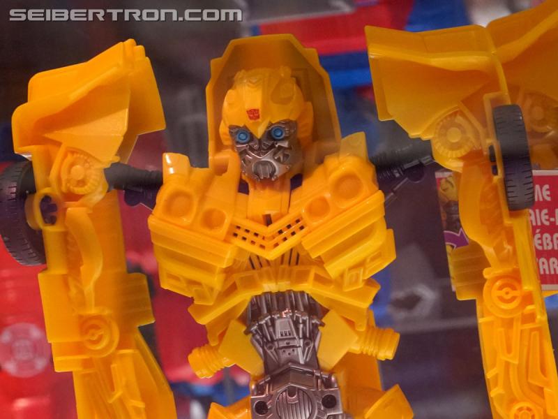 SDCC 2018: Bumblebee Movie Target exclusive products - Transformers Event: DSC06338b