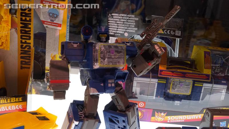 SDCC 2018: Bumblebee Movie Target exclusive products - Transformers Event: DSC06383