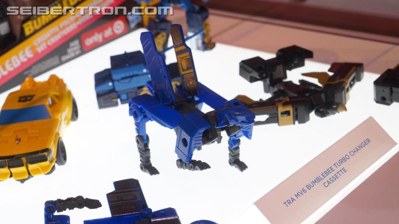 SDCC 2018: Bumblebee Movie Target exclusive products - Transformers Event: DSC06391