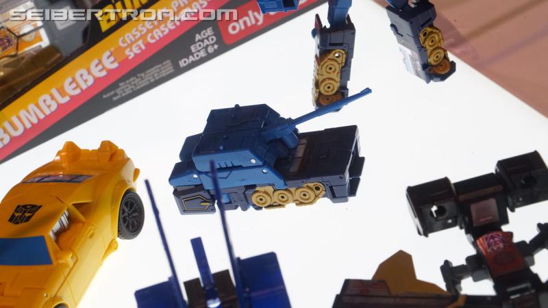 SDCC 2018: Bumblebee Movie Target exclusive products - Transformers Event: DSC06395