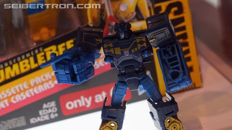 SDCC 2018: Bumblebee Movie Target exclusive products - Transformers Event: DSC06398