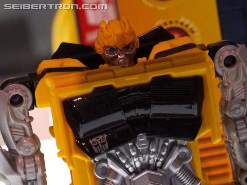 SDCC 2018: Bumblebee Movie Target exclusive products - Transformers Event: DSC06403b