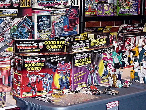 BotCon 2002: Japanese Transformers Gallery - Transformers Event: Botcon-2002-japan001