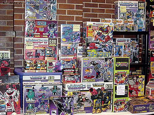 BotCon 2002: Japanese Transformers Gallery - Transformers Event: Botcon-2002-japan002