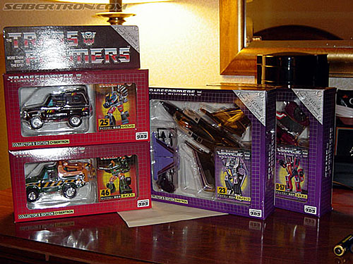 BotCon 2002: Japanese Transformers Gallery - Transformers Event: Botcon-2002-japan025