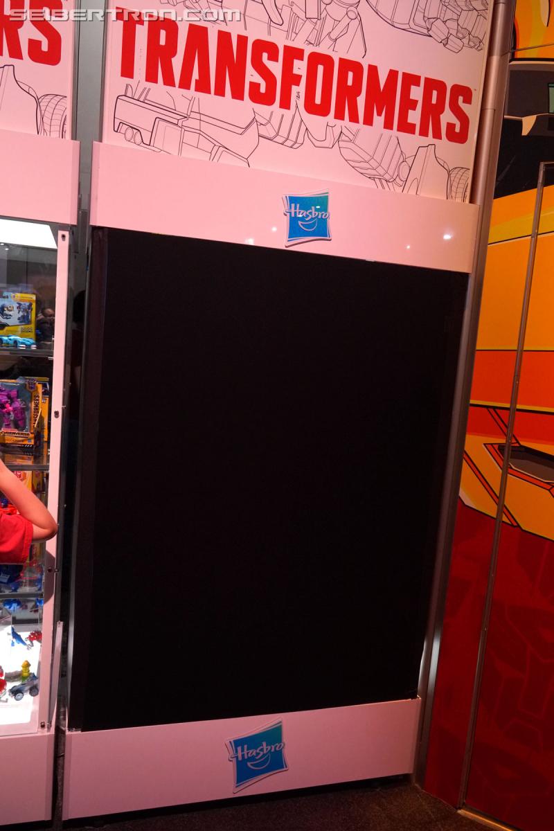 SDCC 2018: Licensed Transformers products - Transformers Event: DSC05896