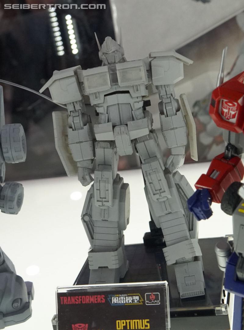 SDCC 2018: Licensed Transformers products - Transformers Event: DSC06907a