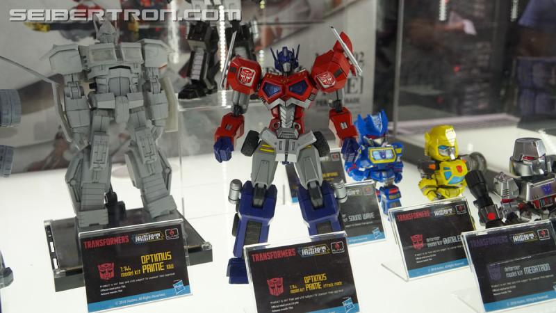 SDCC 2018: Licensed Transformers products - Transformers Event: DSC06913