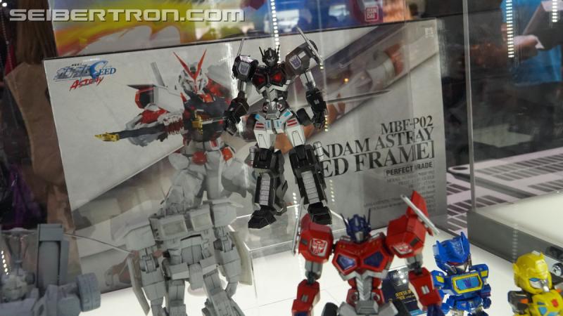 SDCC 2018: Licensed Transformers products - Transformers Event: DSC06915