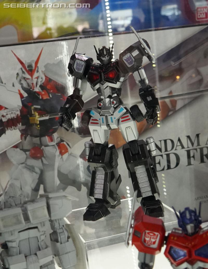 SDCC 2018: Licensed Transformers products - Transformers Event: DSC06915a