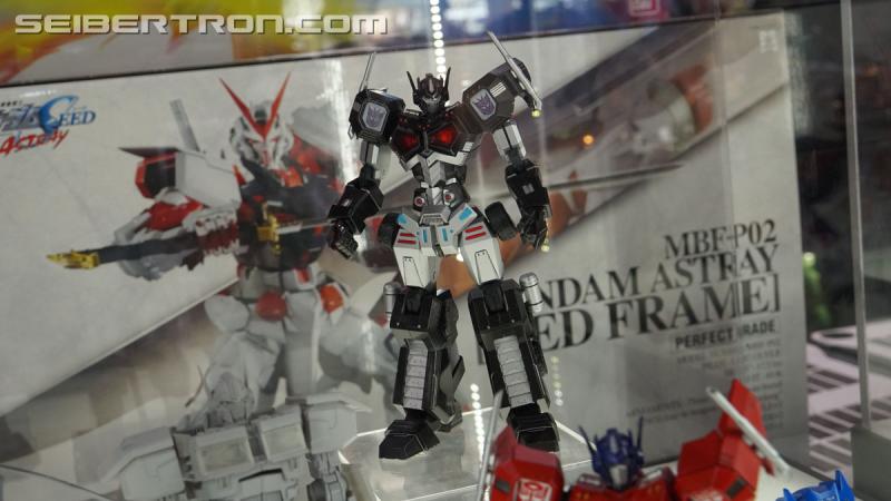 SDCC 2018: Licensed Transformers products - Transformers Event: DSC06916