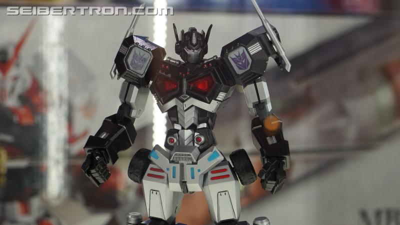 SDCC 2018: Licensed Transformers products - Transformers Event: DSC06917