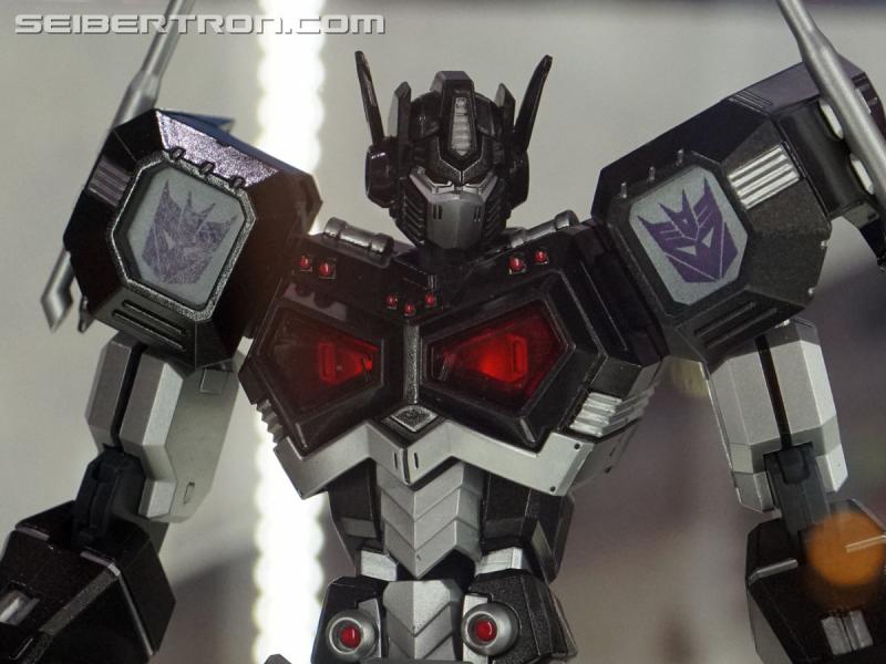 SDCC 2018: Licensed Transformers products - Transformers Event: DSC06917b