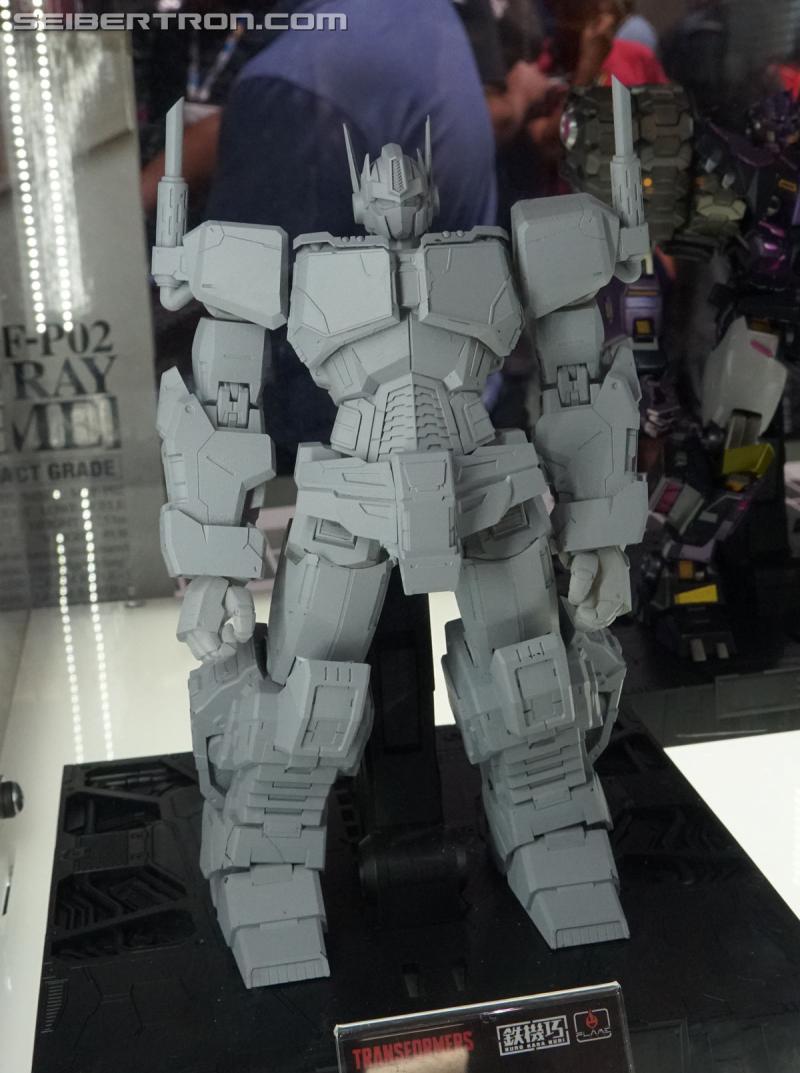 SDCC 2018: Licensed Transformers products - Transformers Event: DSC06925a