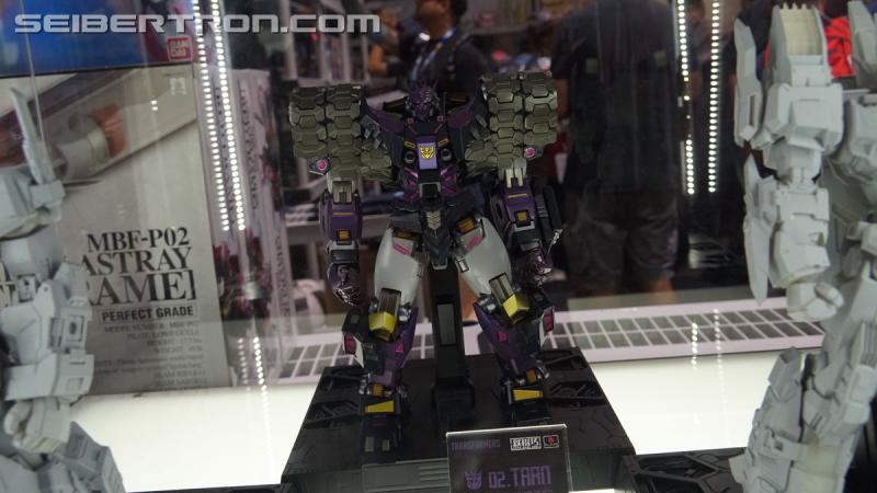 SDCC 2018: Licensed Transformers products - Transformers Event: DSC06934