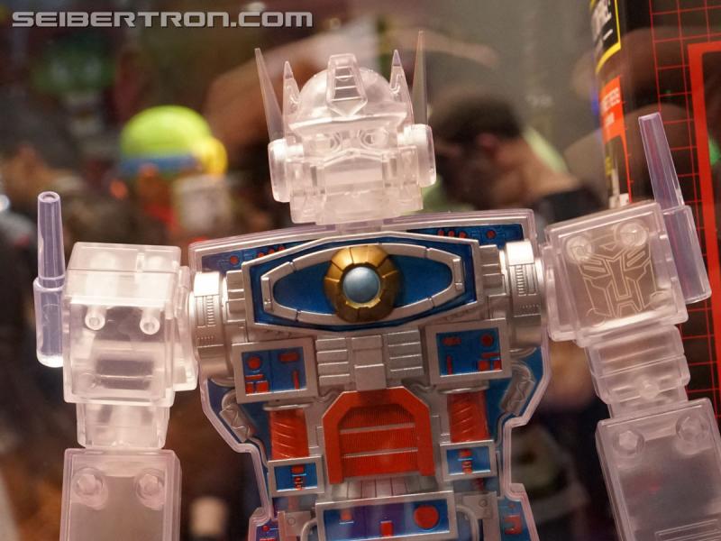 SDCC 2018: Licensed Transformers products - Transformers Event: DSC06959a