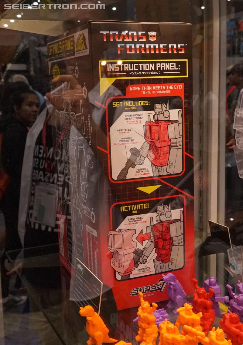 SDCC 2018: Licensed Transformers products - Transformers Event: DSC06975a