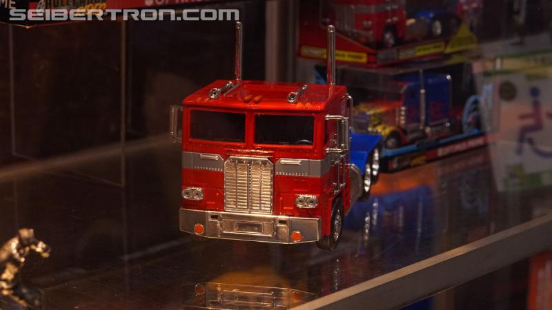 SDCC 2018: Licensed Transformers products - Transformers Event: DSC06989