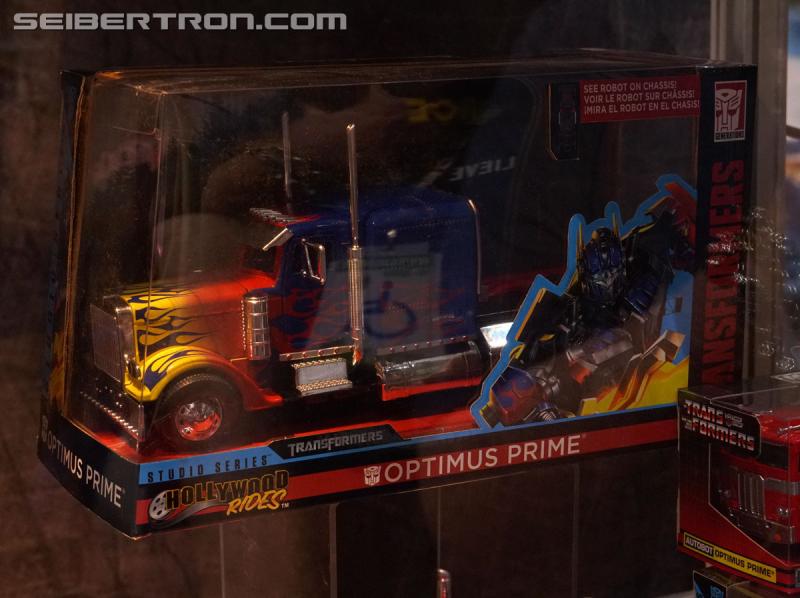 SDCC 2018: Licensed Transformers products - Transformers Event: DSC06990a