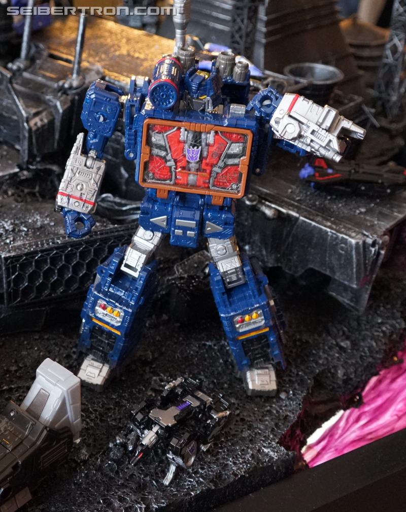 NYCC 2018: NYCC 2018: War for Cybertron Reveals - Transformers Event: War For Cybertron 035
