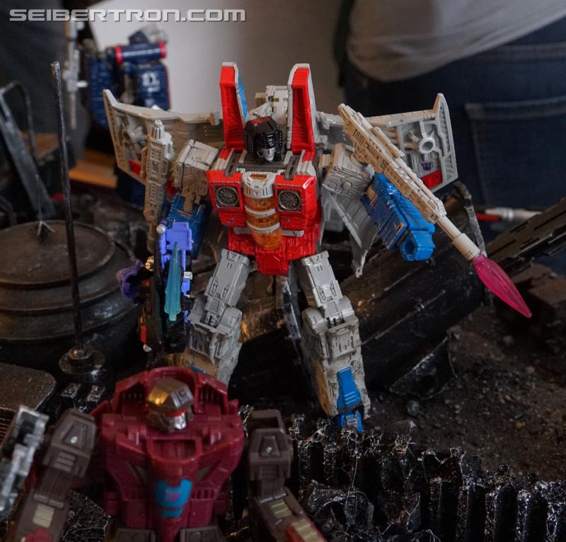 Transformers News: Seibertron.com Gallery and Video of Transformers War for Cybertron: Siege from #NYCC