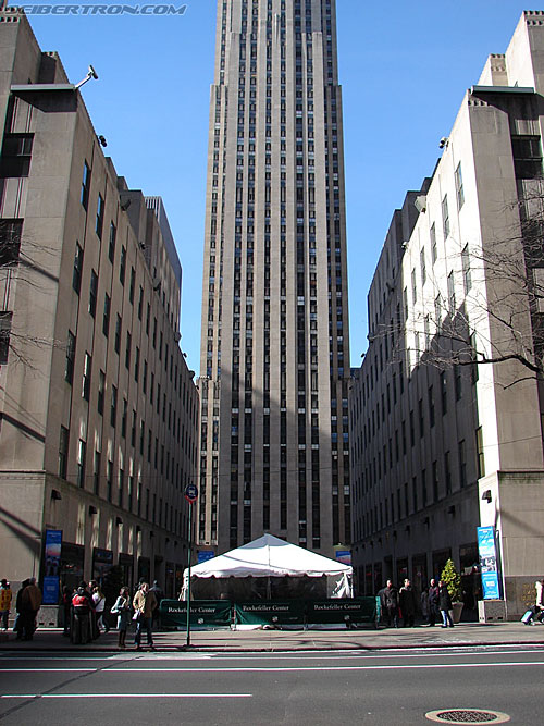 Toy Fair 2007 - New York: Rockefeller Center - Transformers Event:
