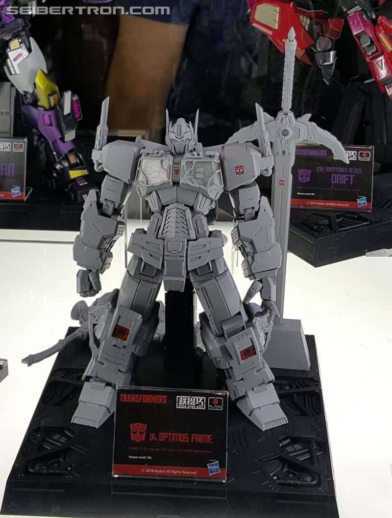 NYCC 2018 - NYCC 2018: Flame Toys Transformers Products