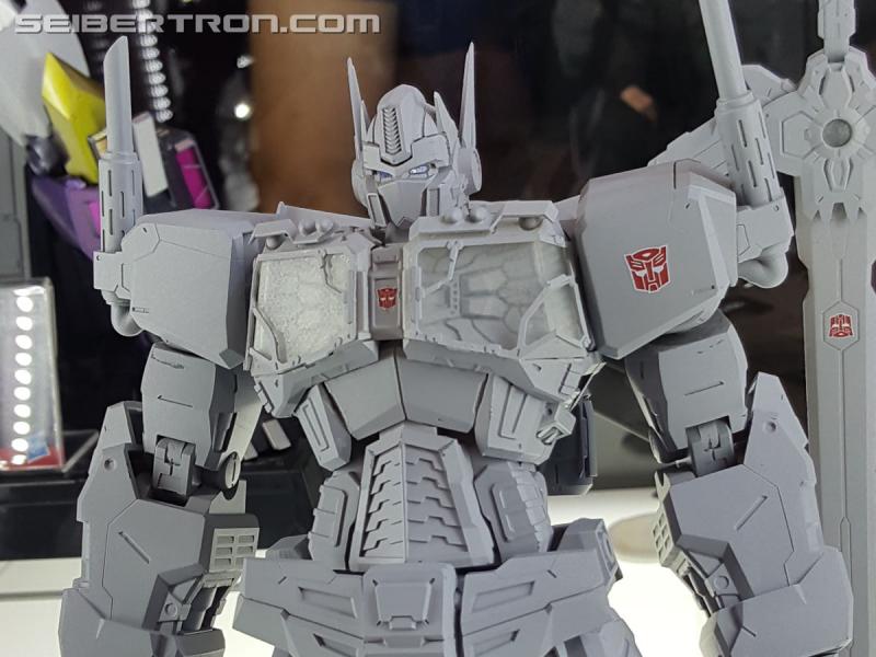 NYCC 2018 - NYCC 2018: Flame Toys Transformers Products