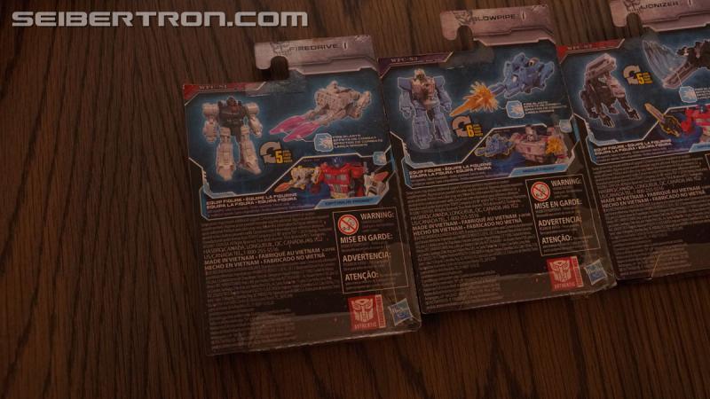 NYCC 2018: War for Cybertron Wave 1 Unboxing Event - Transformers Event: DSC08796