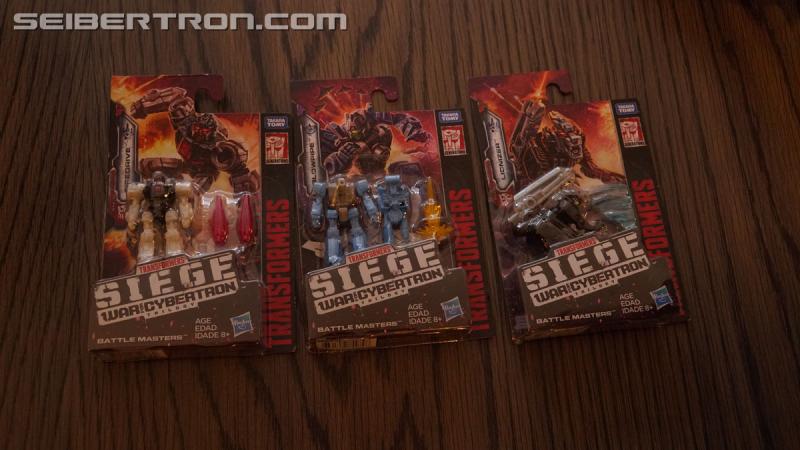 NYCC 2018: War for Cybertron Wave 1 Unboxing Event - Transformers Event: DSC08798