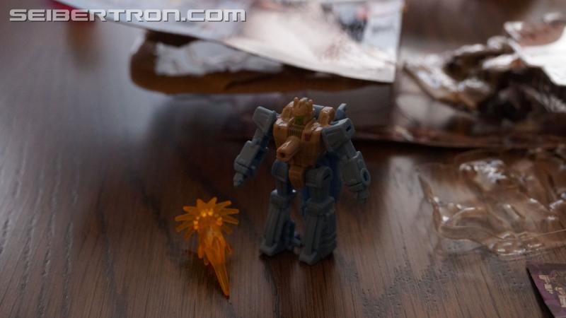 Transformers News: Unboxing Event gallery and video for Transformers War for Cybertron: SIEGE