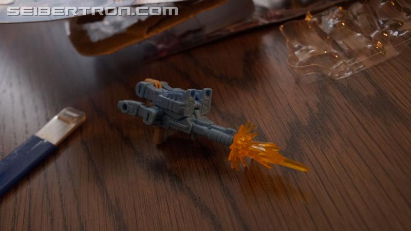 Transformers News: Unboxing Event gallery and video for Transformers War for Cybertron: SIEGE