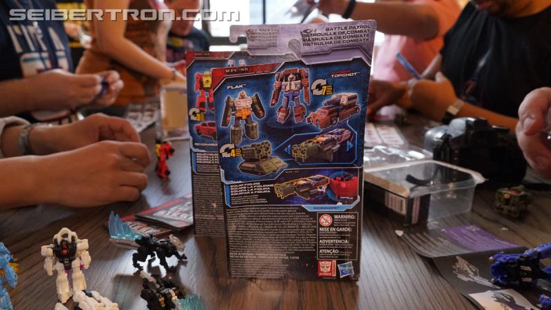 NYCC 2018: War for Cybertron Wave 1 Unboxing Event - Transformers Event: DSC08832