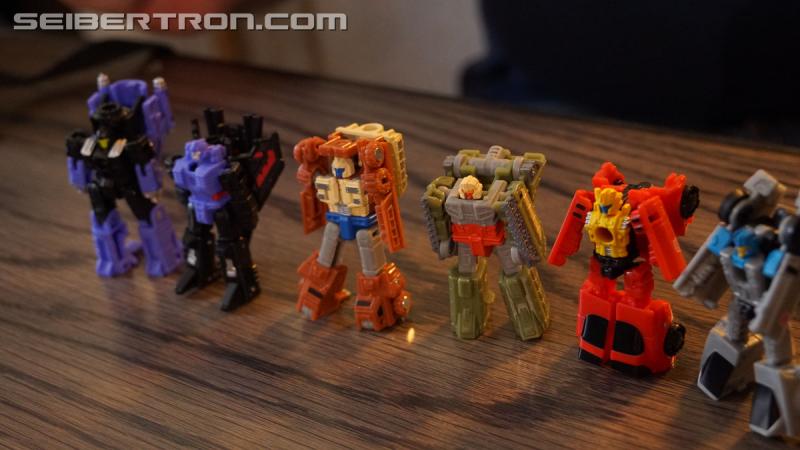 NYCC 2018: War for Cybertron Wave 1 Unboxing Event - Transformers Event: DSC08842