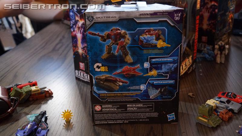 NYCC 2018: War for Cybertron Wave 1 Unboxing Event - Transformers Event: DSC08861