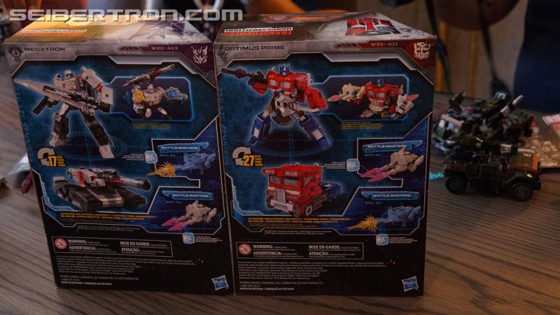 NYCC 2018 - War for Cybertron Wave 1 Unboxing Event