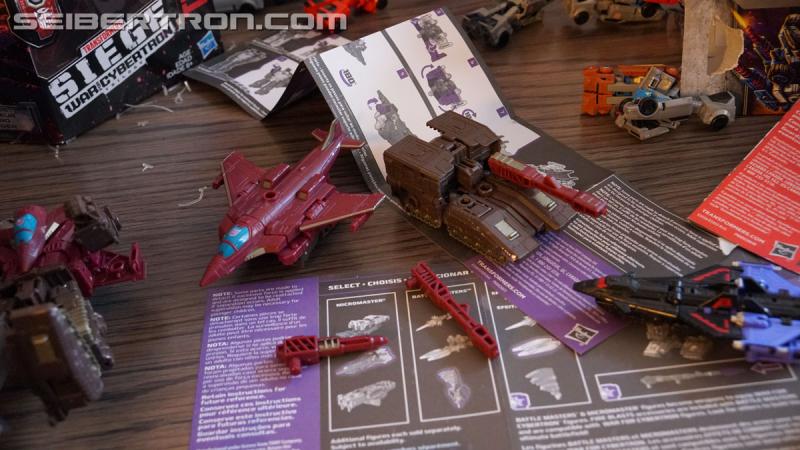 NYCC 2018: War for Cybertron Wave 1 Unboxing Event - Transformers Event: DSC08955