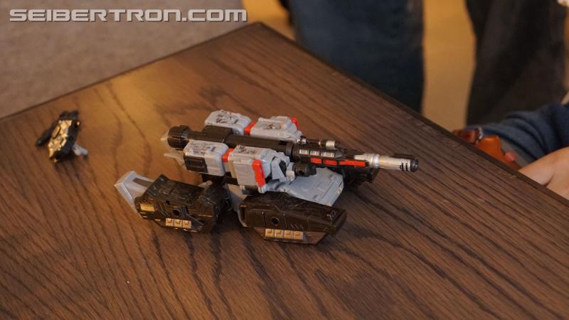 NYCC 2018: War for Cybertron Wave 1 Unboxing Event - Transformers Event: DSC08963