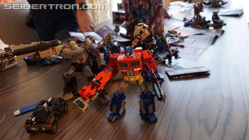 NYCC 2018: War for Cybertron Wave 1 Unboxing Event - Transformers Event: DSC08984