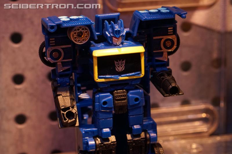 Toy Fair 2019: Bumblebee Movie products - Transformers Event: DSC07390