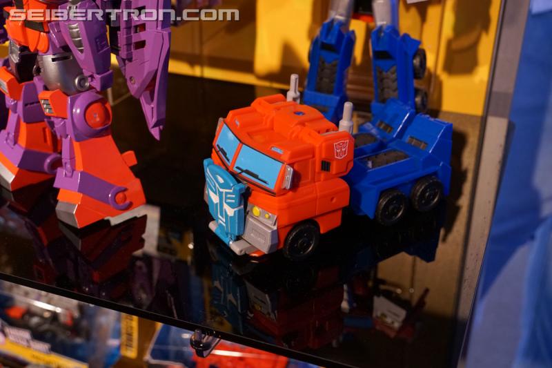 Toy Fair 2019: Transformers Cyberverse and Cyberverse Power of the Spark - Transformers Event: DSC07252