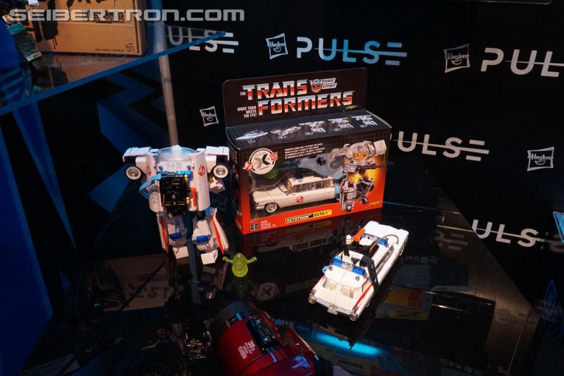Toy Fair 2019: Transformers X Ghostbusters Collaboration Ecto-1 / Ectotron - Transformers Event: DSC07641