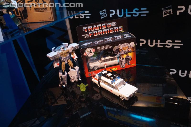 Toy Fair 2019: Transformers X Ghostbusters Collaboration Ecto-1 / Ectotron - Transformers Event: DSC07649