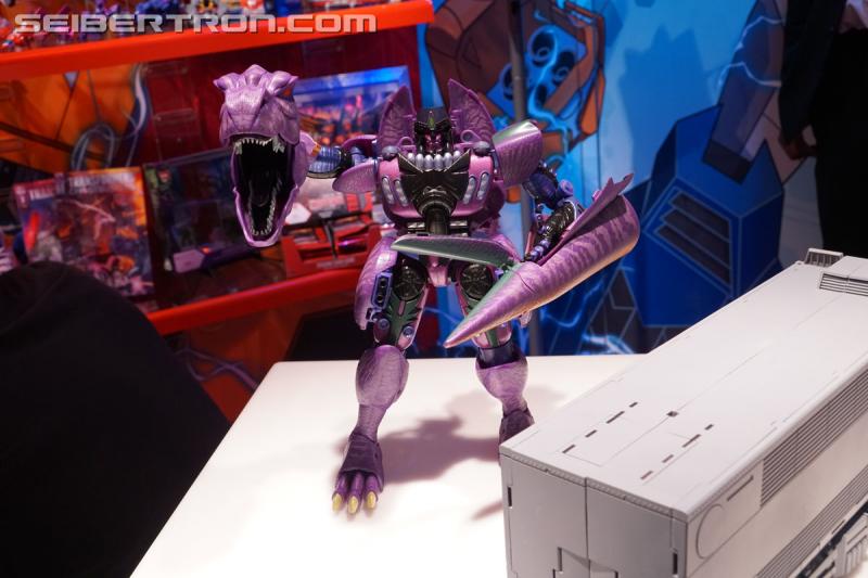 Toy Fair 2019: Transformers Masterpiece - Transformers Event: DSC07315