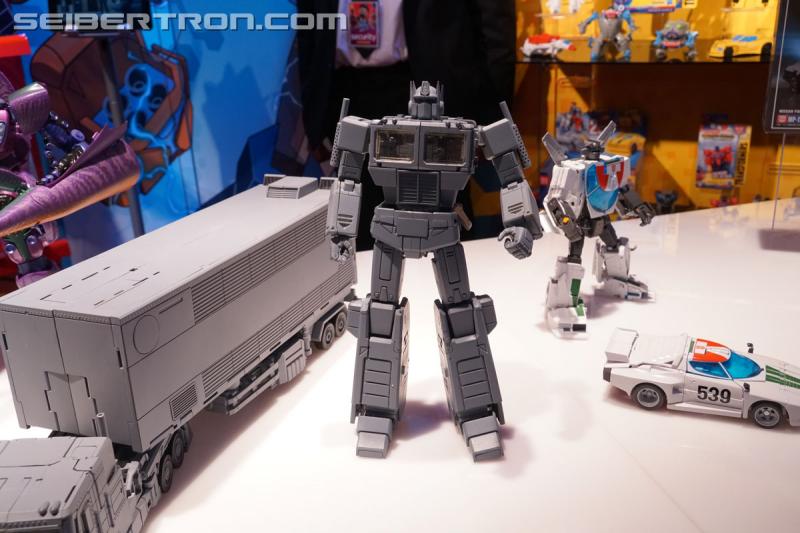 Toy Fair 2019: Transformers Masterpiece - Transformers Event: DSC07317