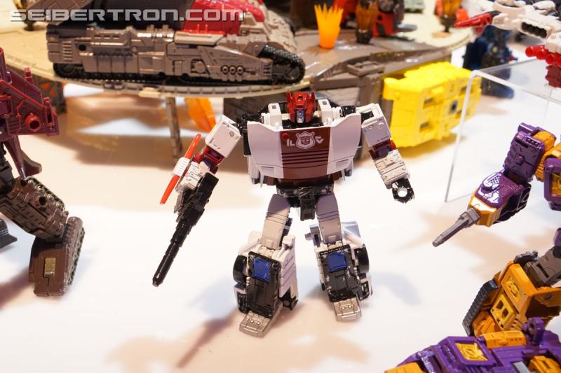 Toy Fair 2019 - Transformers War for Cybertron SIEGE